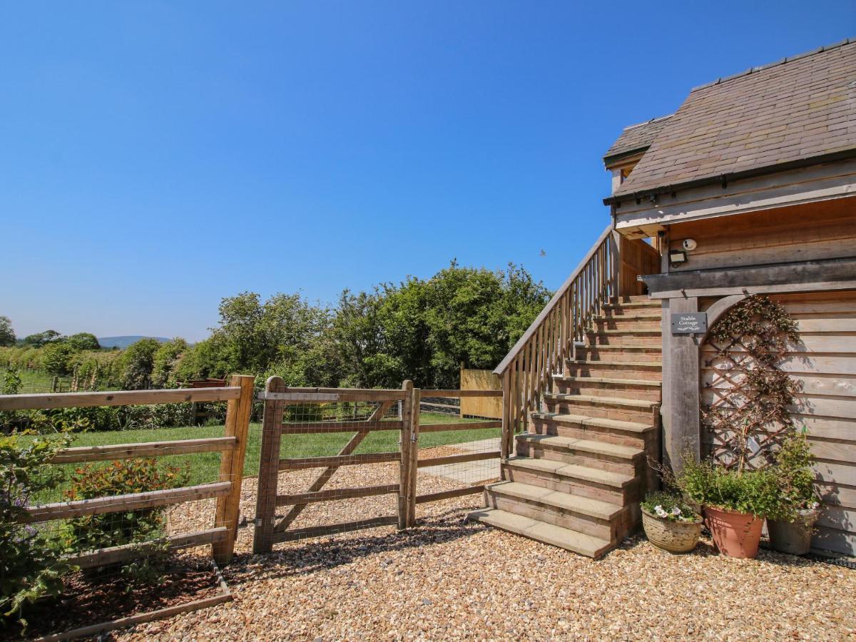 Stable Cottage Bishop's Castle Exterior photo